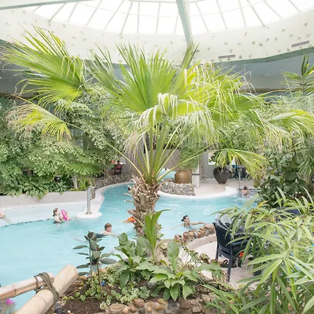 Center Parcs Port Zélande beach-3